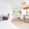 Bungalow Palm Mar with pool and garden