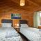 Quail Lodge - Nordic Log Cabin - 塞尔比