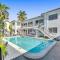 Waves On Desoto Studio With Pool # 3 - Hollywood