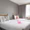 Moxy Paris Clamart