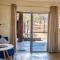 Krugers Retreat House & Krugers Rest Studio
