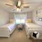 Charming 3br Oasis With Golf Cart And Lanai - 退休小镇
