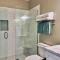 Lets Get You Laguna Beachin in this Brand New Cottage Steps to the Beach - بنما سيتي بيتش