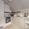 Modern apartment with free parking - ترومسو