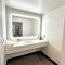 Imperial Suites, Adults Only