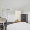 Pine Brook 1108 I Pool Gym I Free Parking ! - Newark