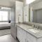 Landing at The Duvall - 2 Bedrooms in Grand Prairie - 大草原城