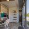 Rooftop Home With Whirlpool & Sauna - Happy Rentals