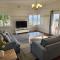 Bay Vista Cottage by the BnB Collection