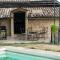 Secluded house with amazing view and swimming pool - Б'юі-ле-Баронні