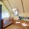 Holiday home and mobile home with spacious garden - Gouvets