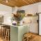 Ivy Tyrone -Gas heated Pool Stunning renovation