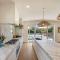 Westhaven Walk to Beach Shop Pool Spa Open Fire - سورينتو