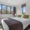 *** LAKE VILLA 460 ***
