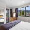 *** LAKE VILLA 466 ***