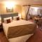 Winelands Villa Guesthouse and Cottages
