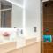 Spacious and Cosy 2-Bedroom seaside Apartment in K