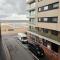 Spacious and Cosy 2-Bedroom seaside Apartment in K