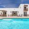 Cuarto Botánico Studio - Shared Pool - Central Island Location - 10 mins drive to Famara and La Santa