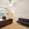 Charming Family Retreat with Spacious Yard home - 伊丽莎白城