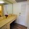 Alexander 511 Beachfront condo with 2 pools, direct beach access, sauna, tikki bar