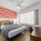 Greenview Hotel By Lowkl