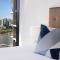 Rooftop Pool Stunning Apartment Queen Street