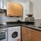 Stylish City Centre Apartment with Free Parking, Fast W-fi, Smart TV and Balcony by Yoko Property