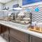 Holiday Inn Express & Suites - Colorado Springs AFA Northgate by IHG
