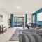 Stylish Family Villa with Game Room & Pool - 基西米