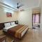 HOTEL DKR GRAND