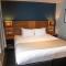 The White Hart by Innkeepers Collection