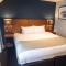 The White Hart by Innkeepers Collection