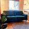 Upscale Family Home Beautiful Setting - Woolton