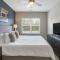 Landing at The Avenues at Carrollton - 3 Bedrooms in Northeast Carrollton - كارولتون