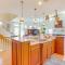 Spacious Avalon Beach House - 2 Blocks to Water!