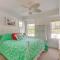 Spacious Avalon Beach House - 2 Blocks to Water! - أفالون