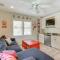 Spacious Avalon Beach House - 2 Blocks to Water! - أفالون