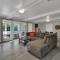 Piney Woods I Ping Pong I By SHSU I TV I Sleeps 11