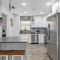 Resort-style home with a Heated Pool and a Huge Gated Yard - Orlando