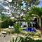 CU28 New 3 Bdrm Home w Pool and Guanacaste Tree - Tamarindo