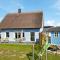 Nice Home In Glowe With Wifi - Глове