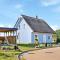 Nice Home In Glowe With Wifi