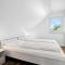 Nice Home In Glowe With Wifi - Глове