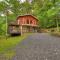 Knotty Creek Retreat Creek access firepit hot tub wood-burning fireplace