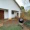 The Stables, Central Garden Cottage in Howick - Fastest WiFi in Howick