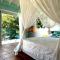Luxurious 7-Bedroom Villa with magnificent view - Anse Marcel 