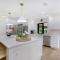 Spacious Pool Home Near Beach with backyard oasis - 那不勒斯