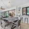 Spacious Pool Home Near Beach with backyard oasis - 那不勒斯