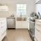 The Pop Hauz - Large Pool House - Нейплс